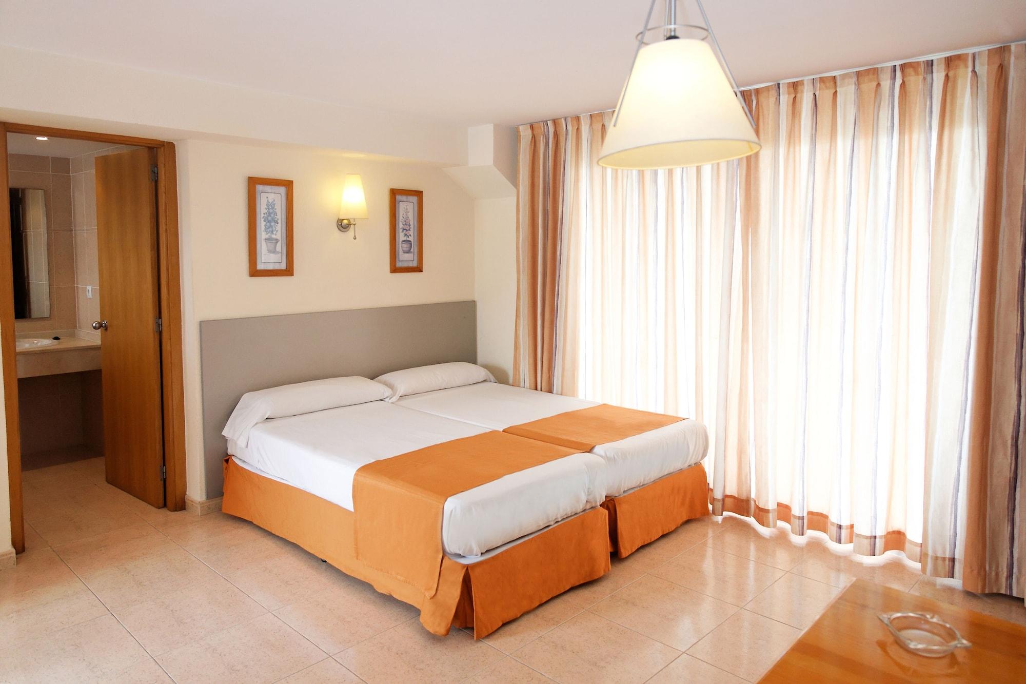 Aparthotel Reco Des Sol Sant Antoni de Portmany Dış mekan fotoğraf