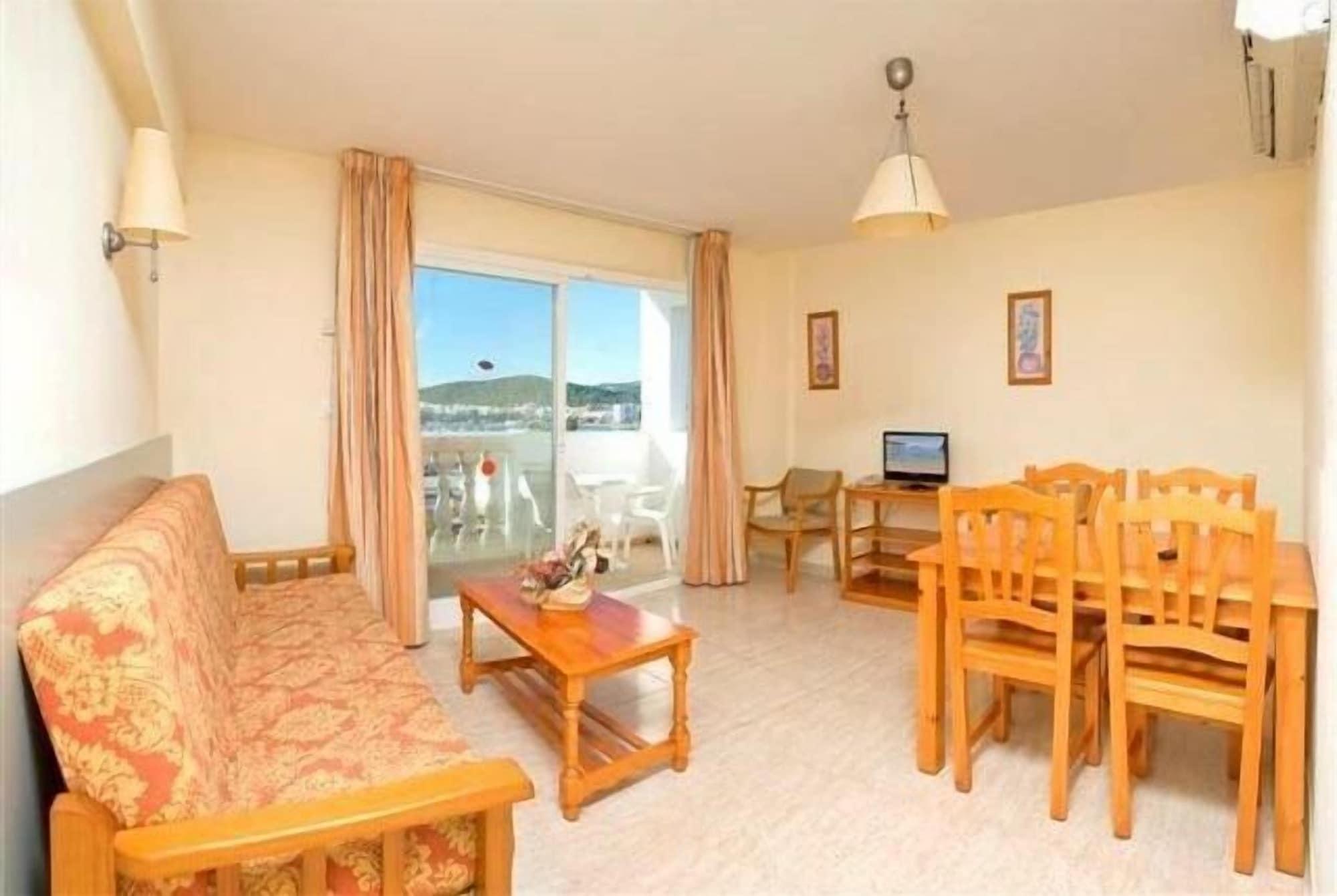 Aparthotel Reco Des Sol Sant Antoni de Portmany Oda fotoğraf