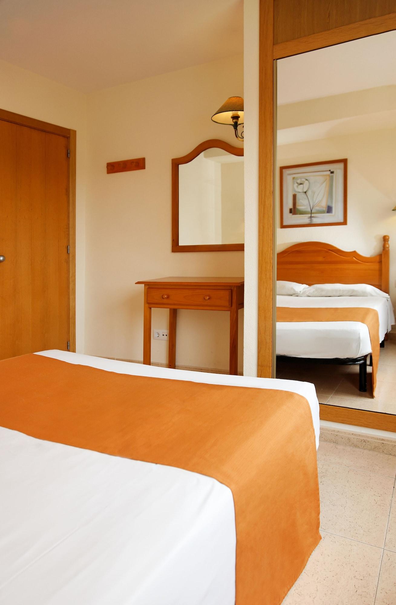 Aparthotel Reco Des Sol Sant Antoni de Portmany Dış mekan fotoğraf