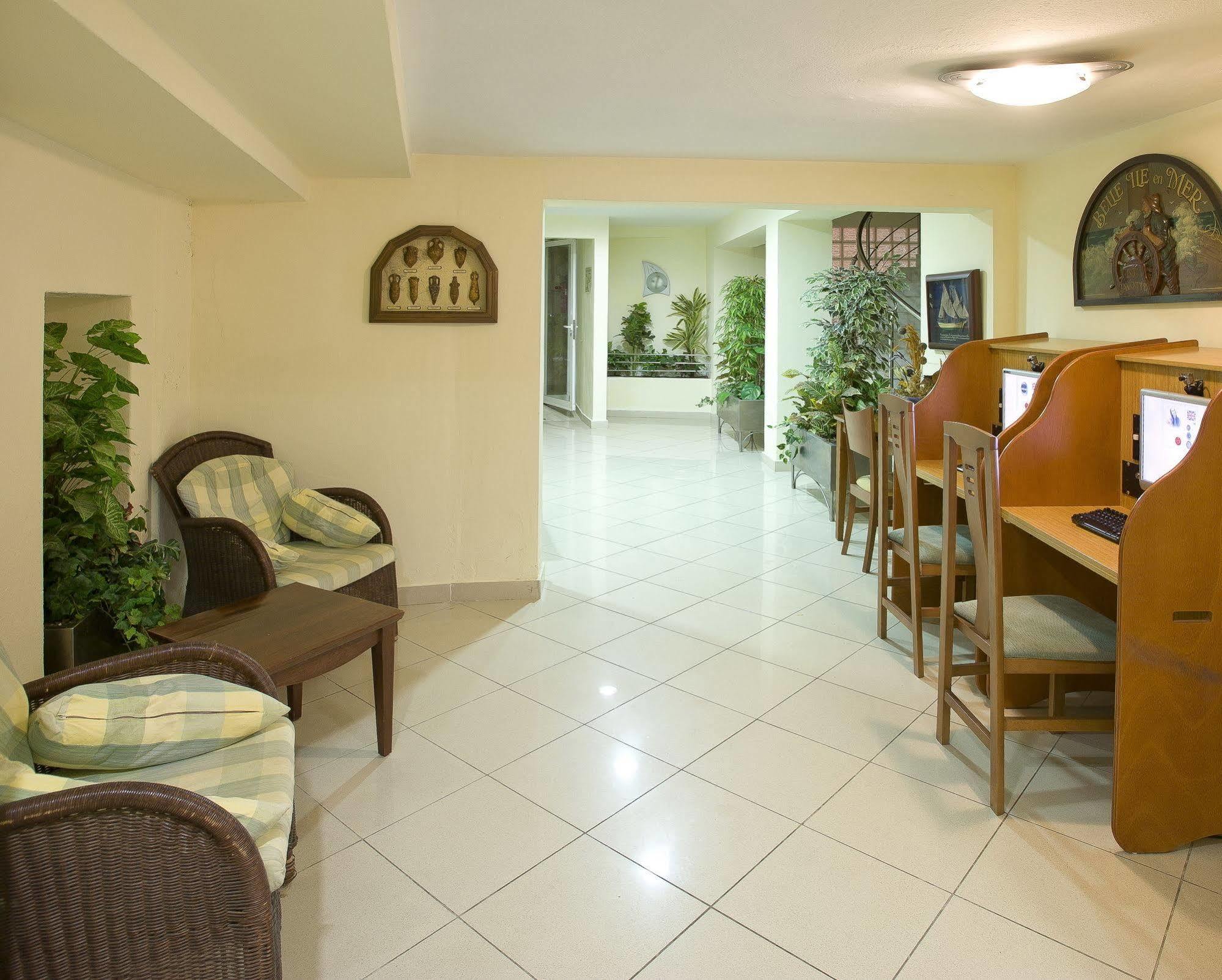 Aparthotel Reco Des Sol Sant Antoni de Portmany Konforlar fotoğraf