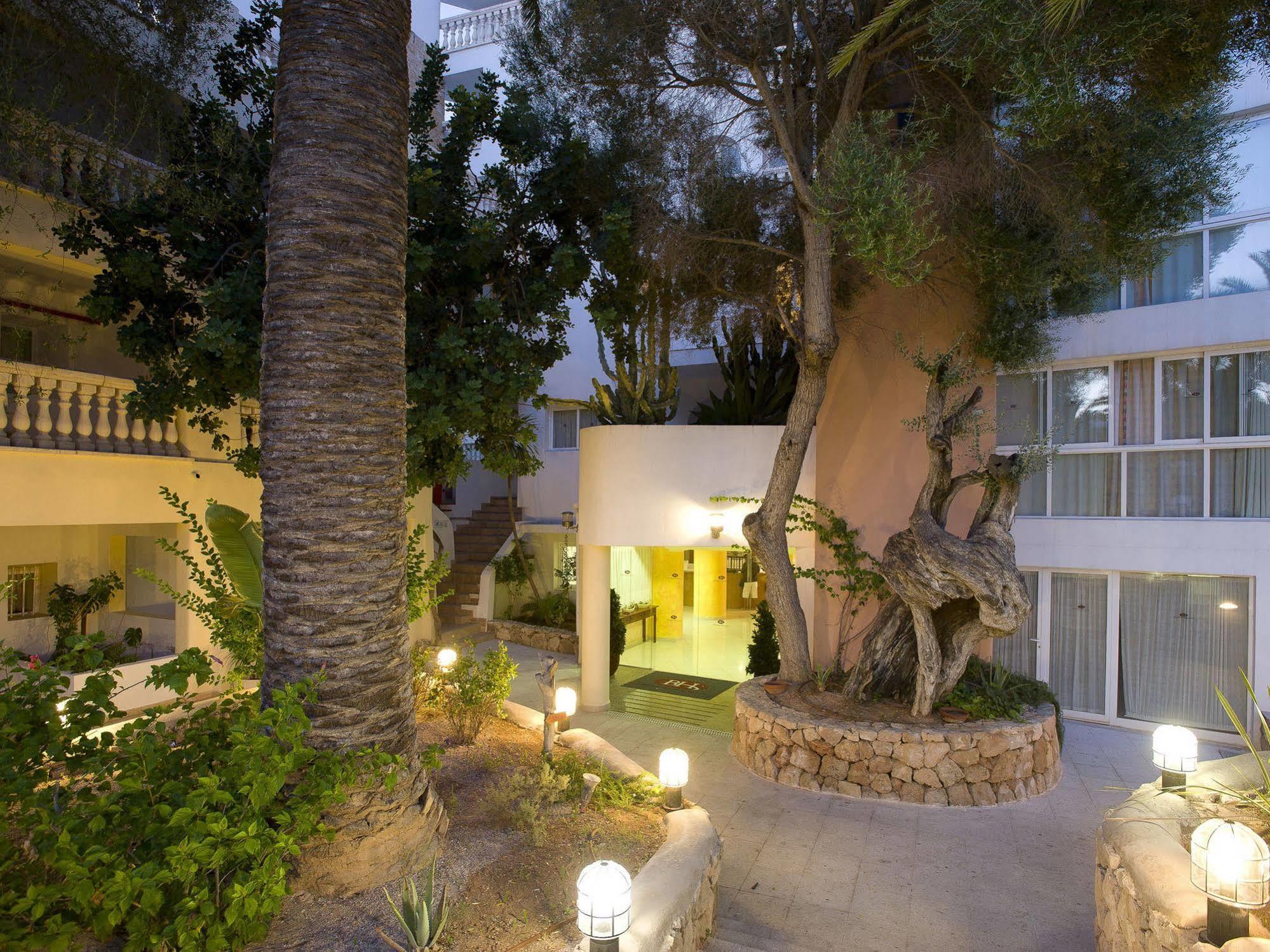 Aparthotel Reco Des Sol Sant Antoni de Portmany Dış mekan fotoğraf